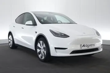 Tesla Model Y 2023 photo 3