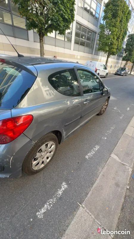 Peugeot 207 2008 photo 3