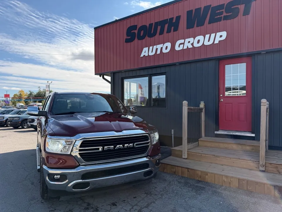 Ram 1500 2021 photo 2