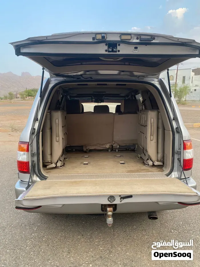 Toyota Land Cruiser 1999 photo 2