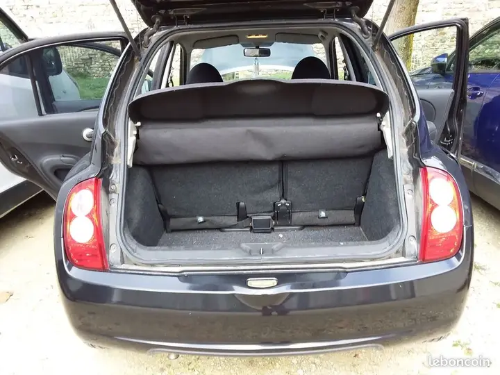 Nissan Micra 2010 photo 5