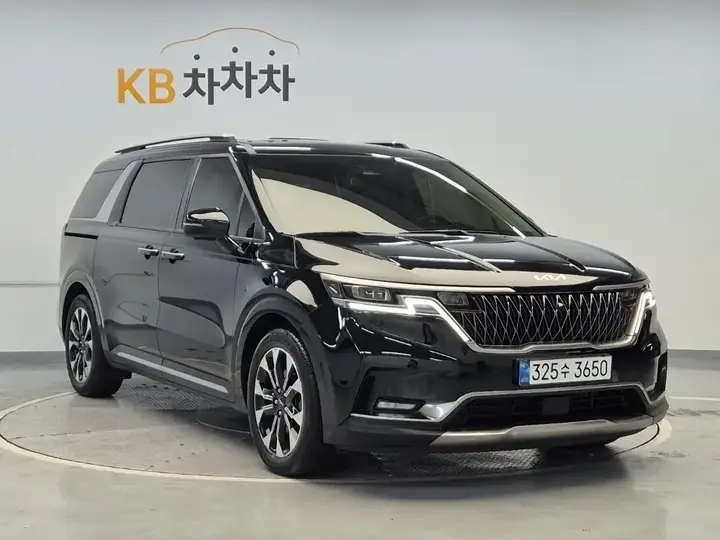 Kia Carnival 2022 photo 4
