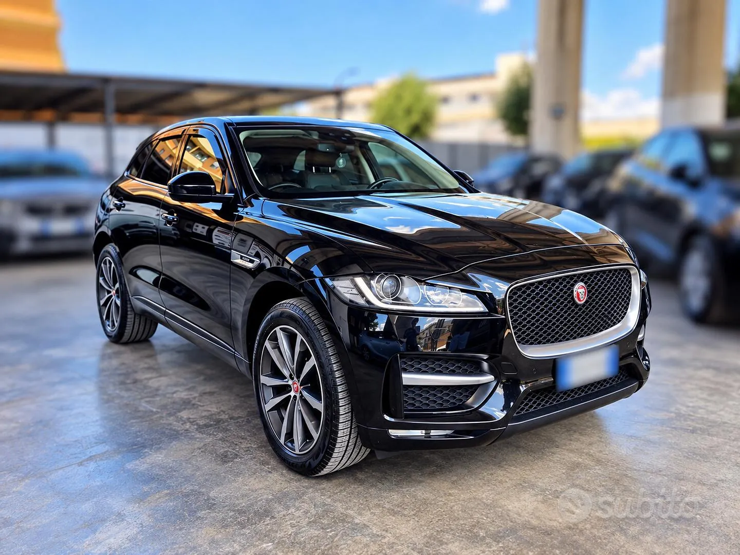 Jaguar F-Pace 2019 photo 2