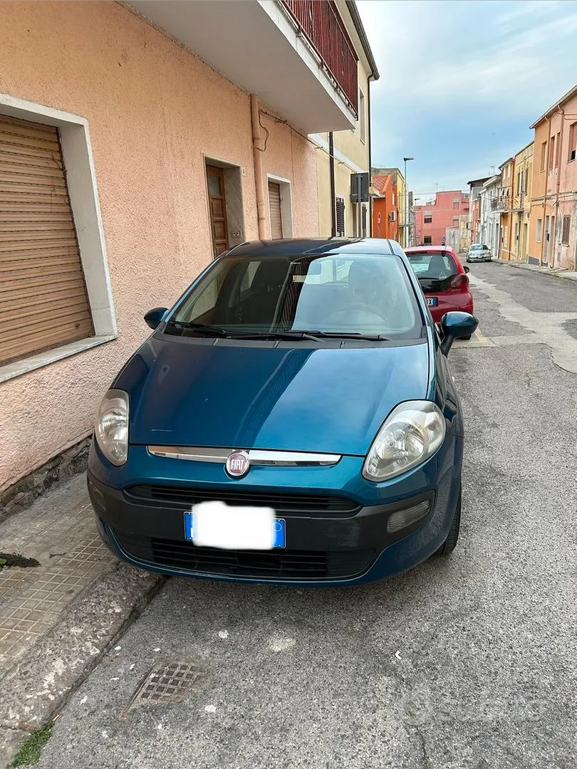 Fiat Punto Evo 2011 photo 2
