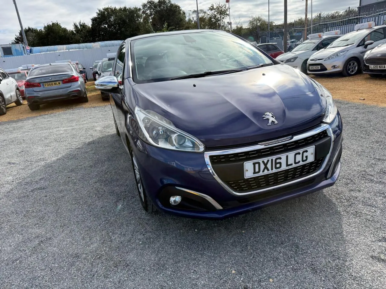 Peugeot 208 2016 photo 4