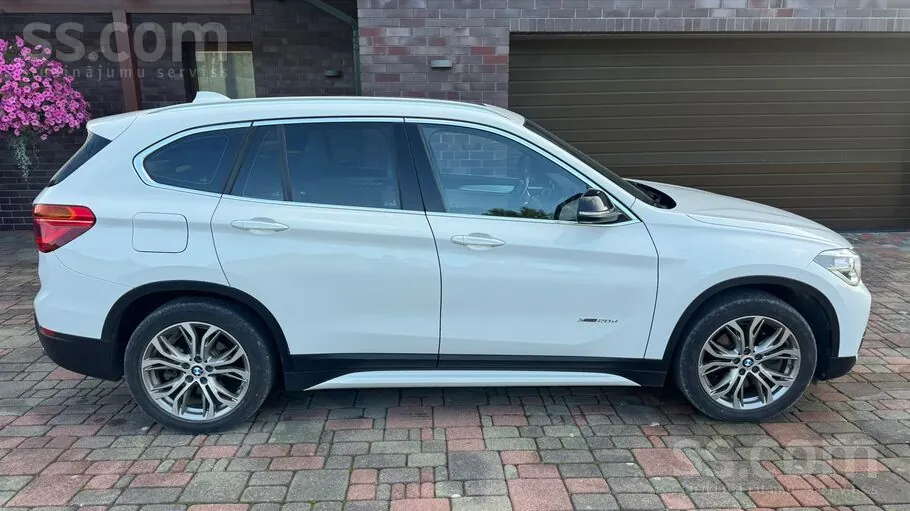 BMW X1 2016 photo 2