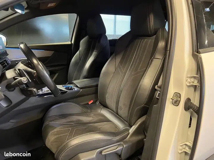 Peugeot 5008 2021 photo 4