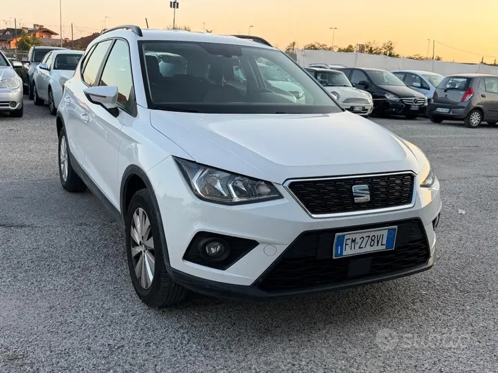 Seat Arona 2018 photo 3