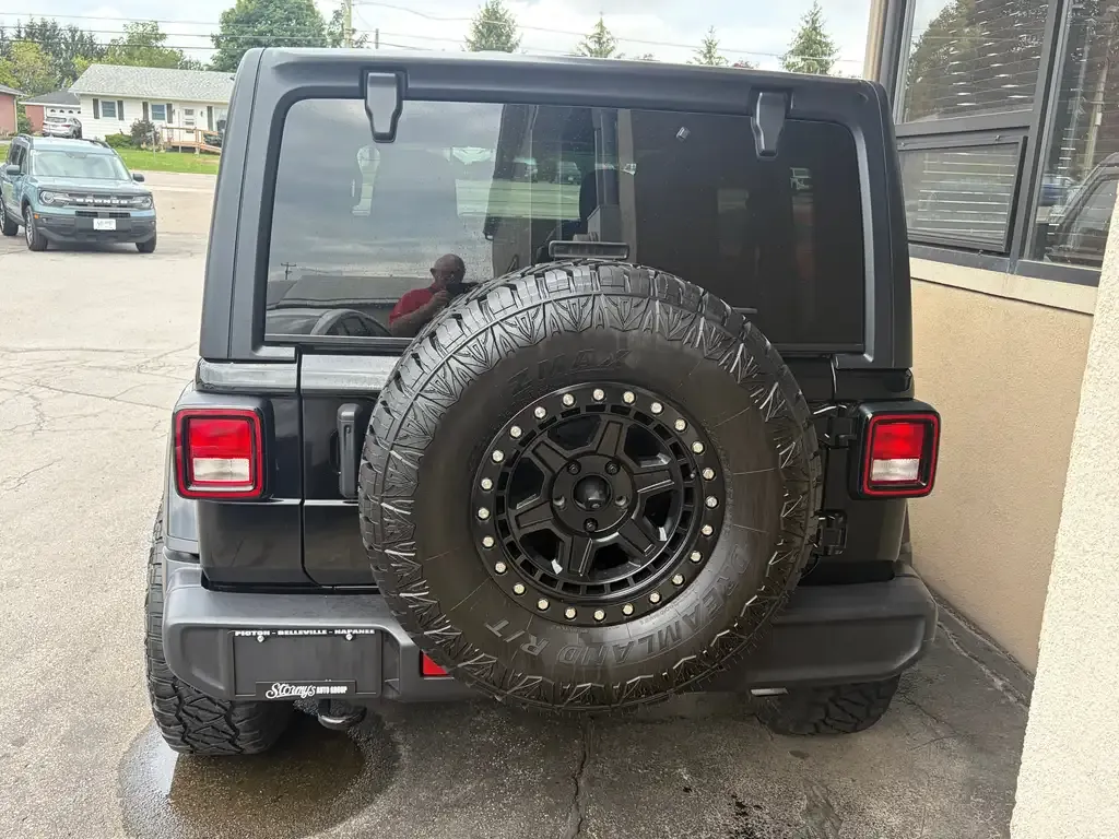 Jeep Wrangler 2023 photo 4