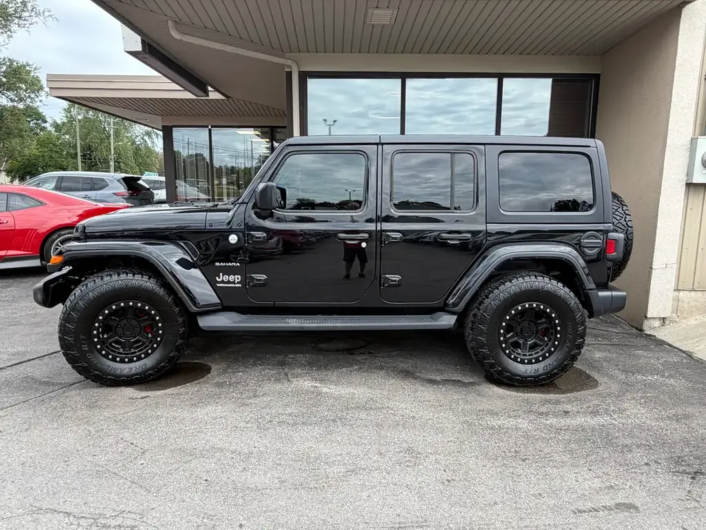 Jeep Wrangler 2023 photo 2