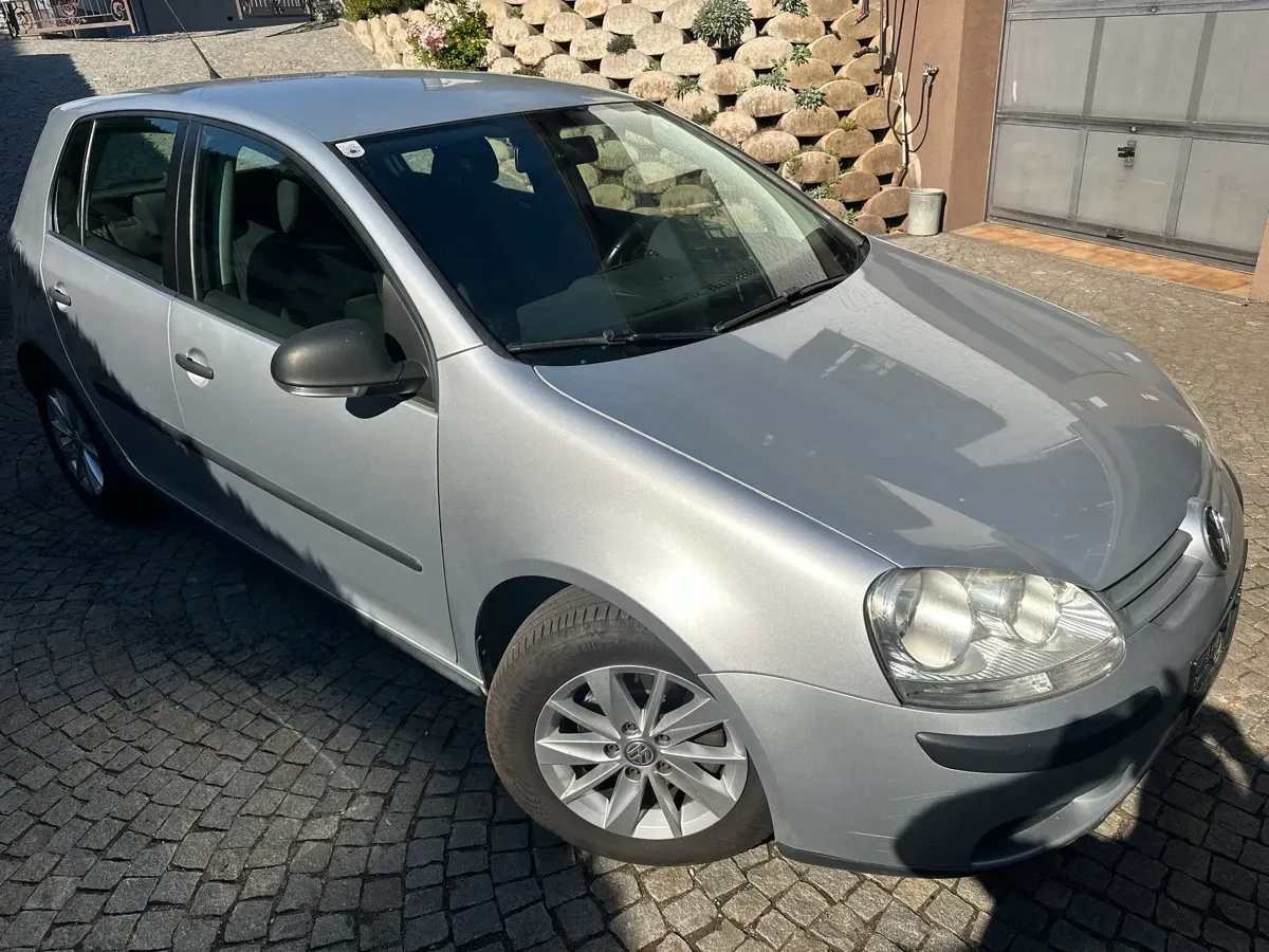 Volkswagen Golf 2008 photo 2