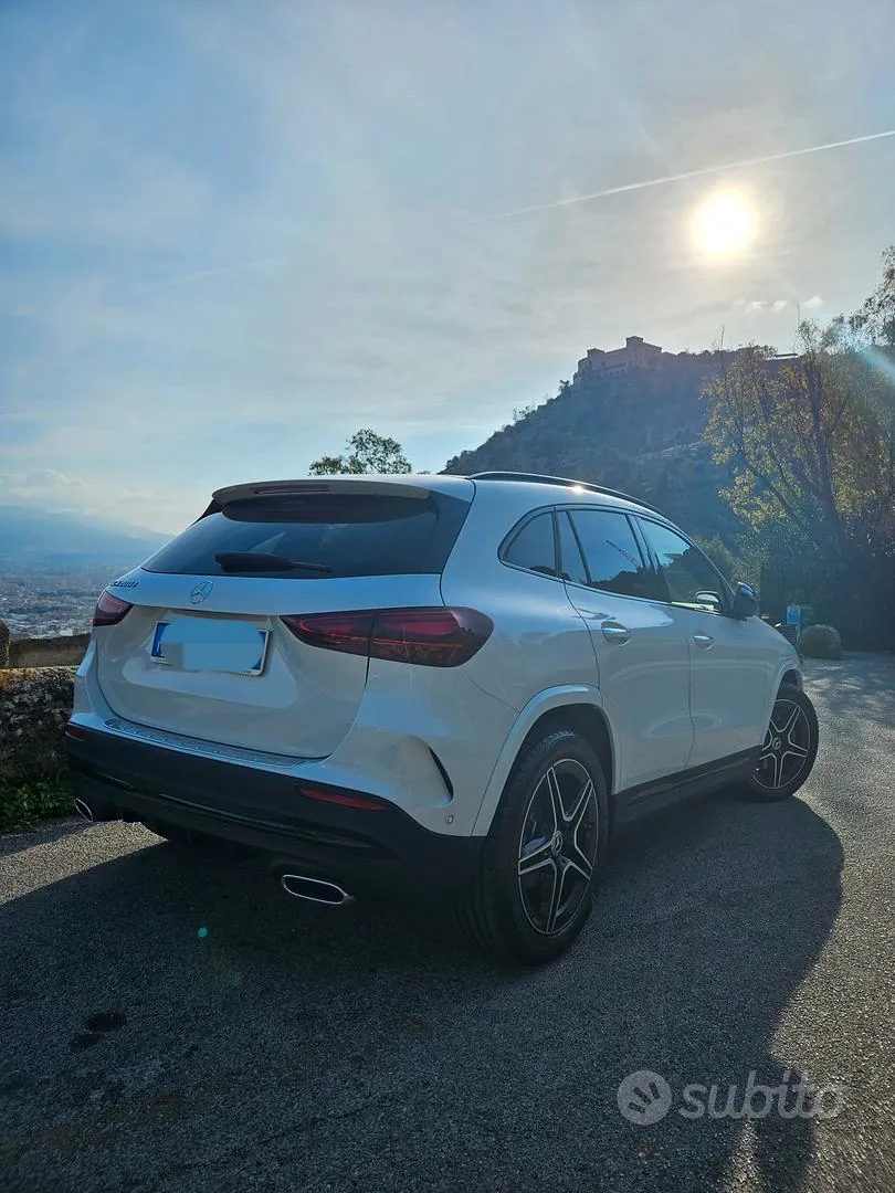Mercedes-Benz Gla 2024 photo 2