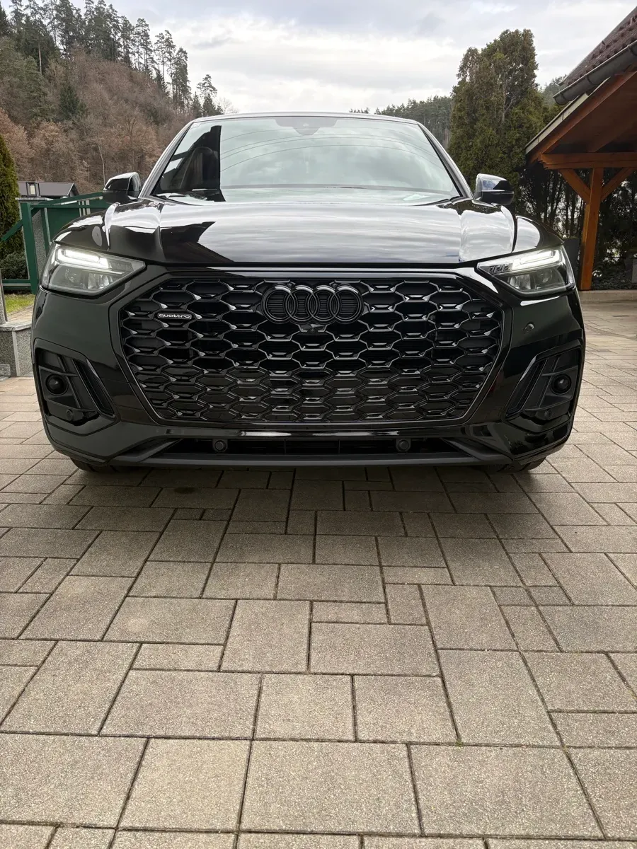 Audi Q5 2023 photo 2