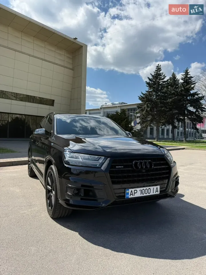 Audi Q7 2018 photo 2