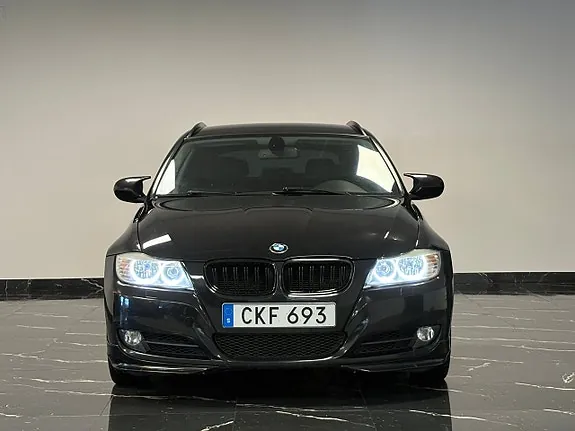 BMW 325I 2010 photo 2