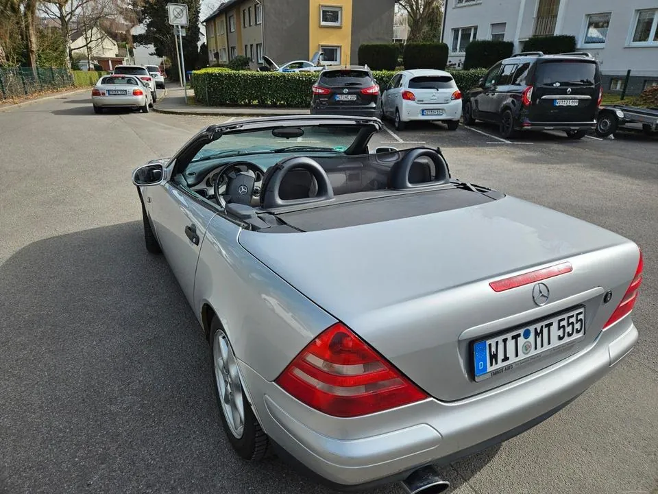 Mercedes-Benz Slk 230
