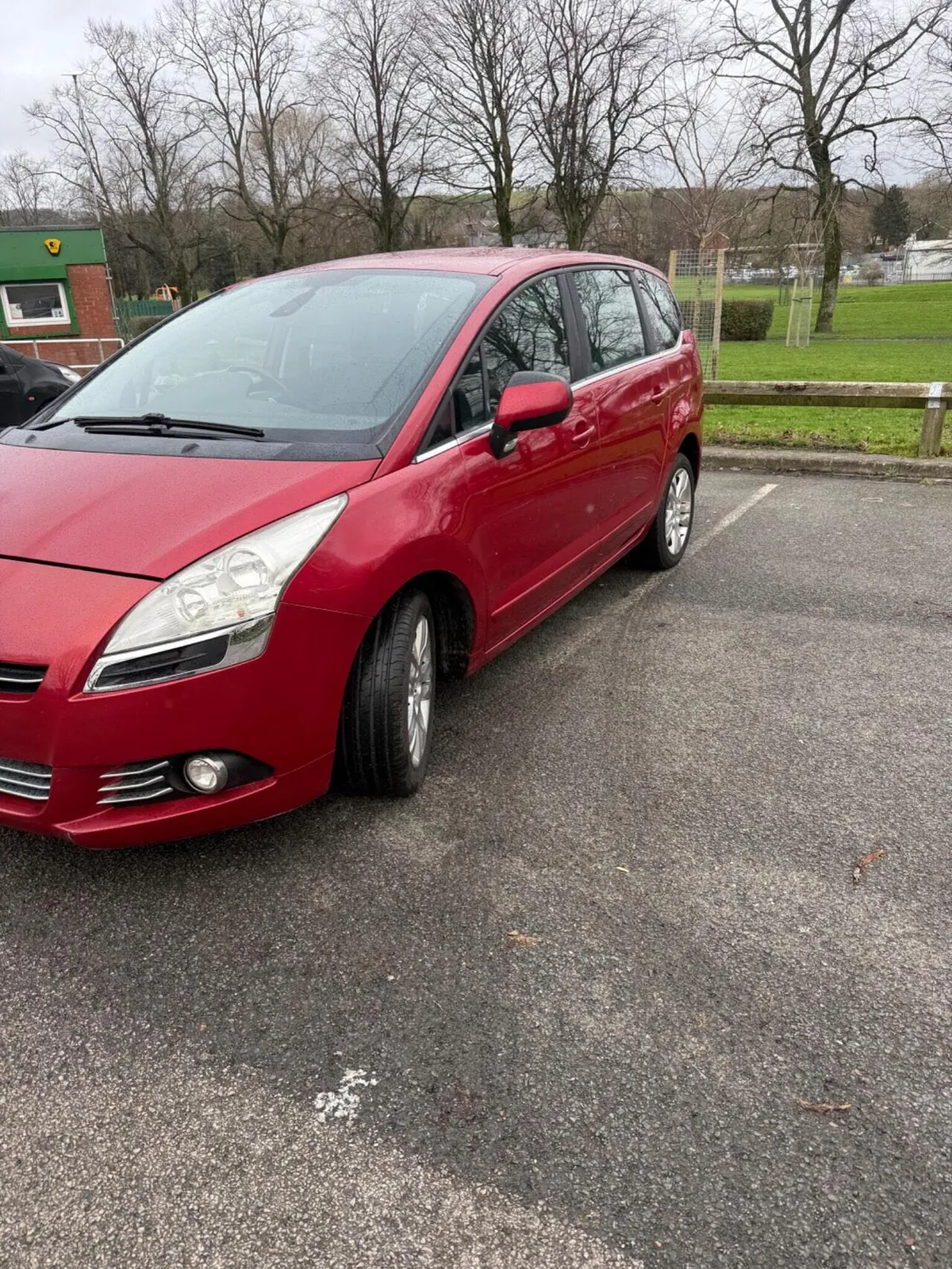 Peugeot 5008 2012 photo 3