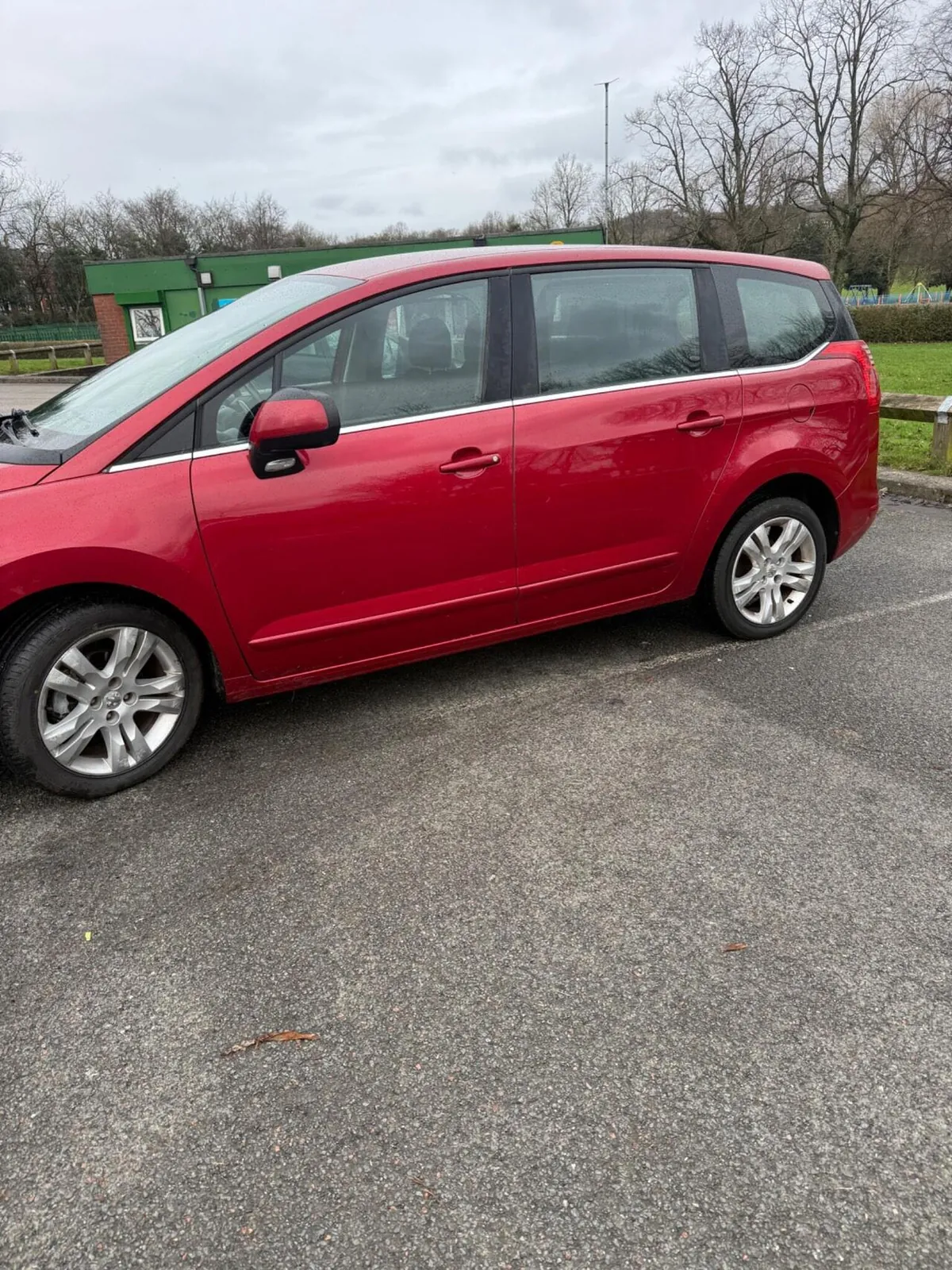 Peugeot 5008 2012 photo 4