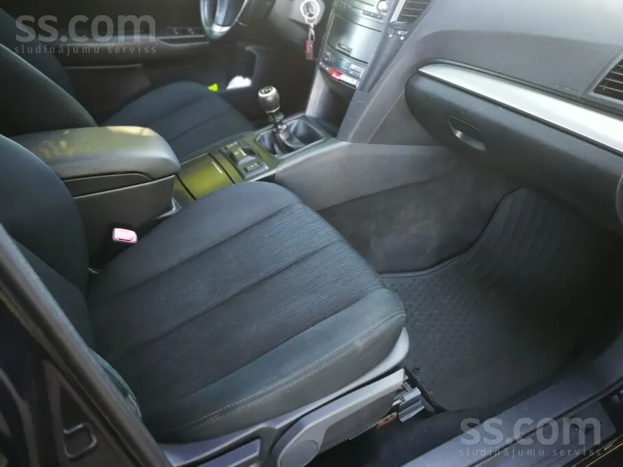 Subaru Legacy 2014 photo 4