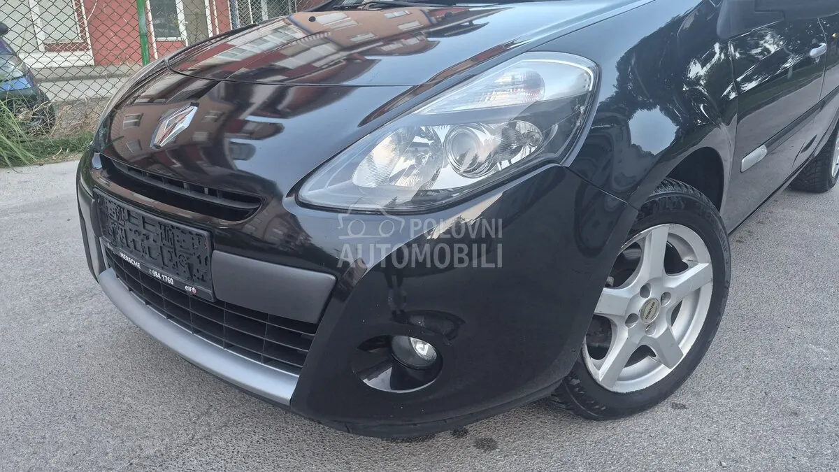 Renault Clio 2010 photo 5