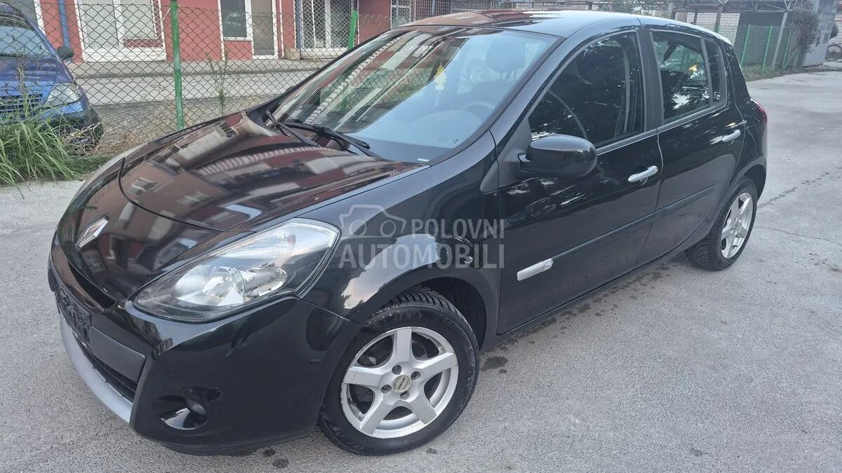 Renault Clio 2010 photo 3