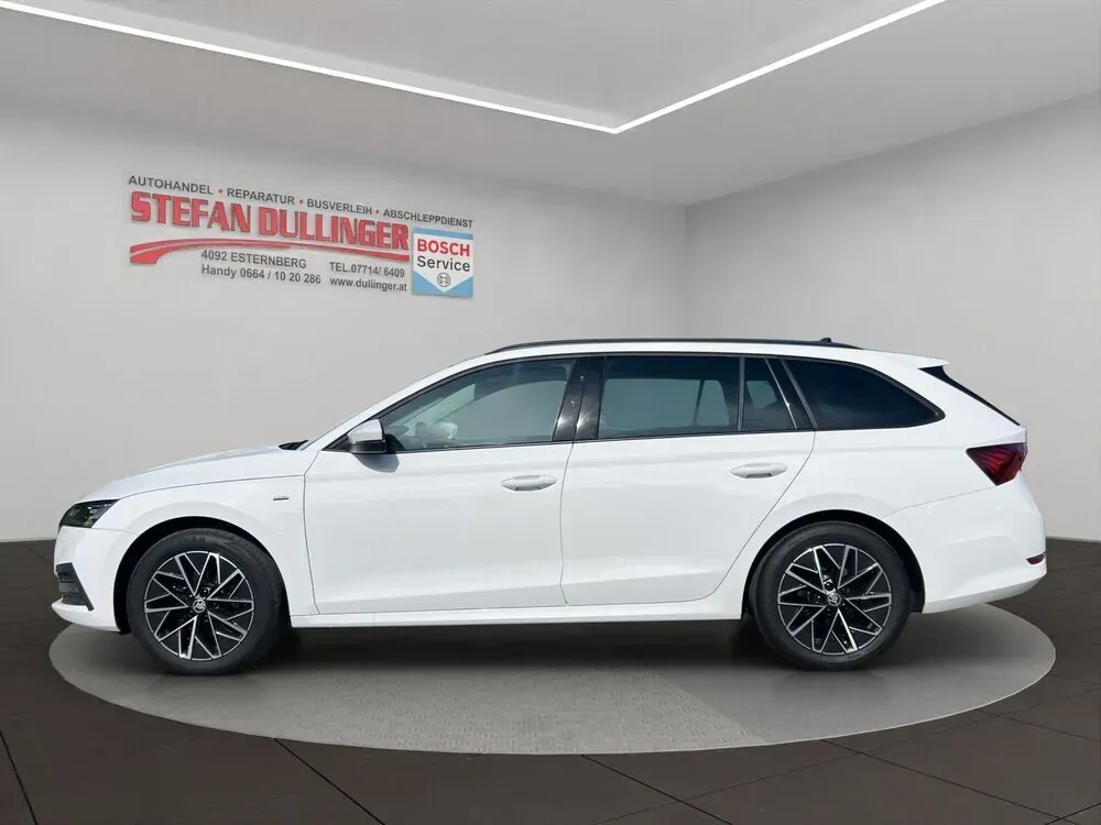 Skoda Octavia 2023 photo 2