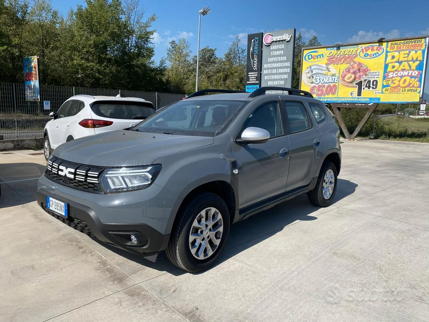 Dacia Duster 2023 photo 2