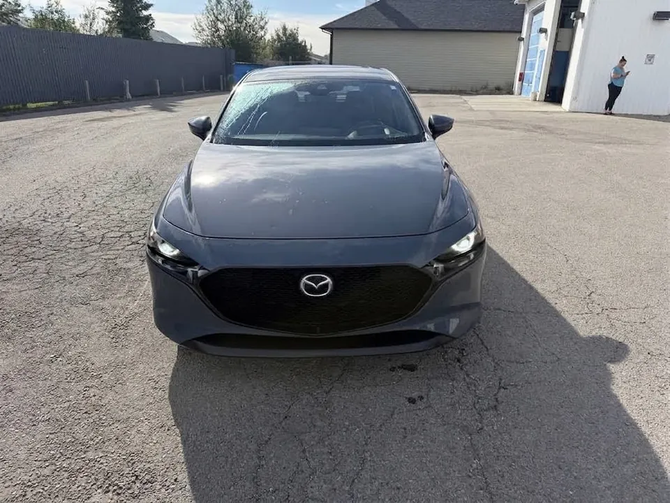 Mazda 3 2019 photo 2