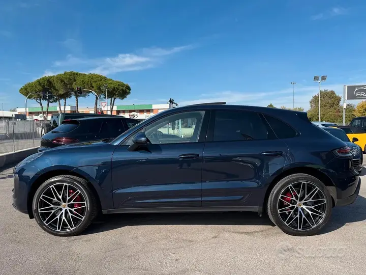 Porsche Macan 2022 photo 2