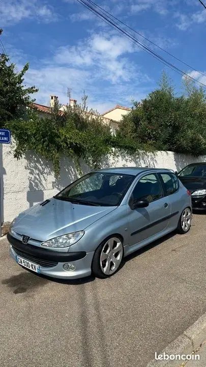 Peugeot 206