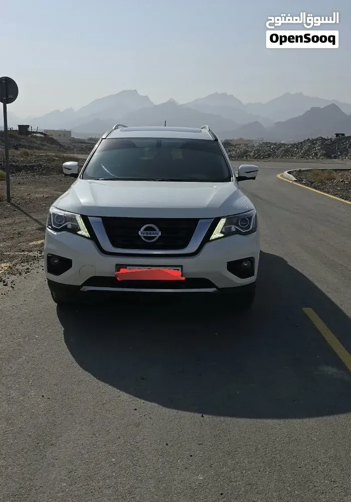 Nissan Pathfinder 2018 photo 2