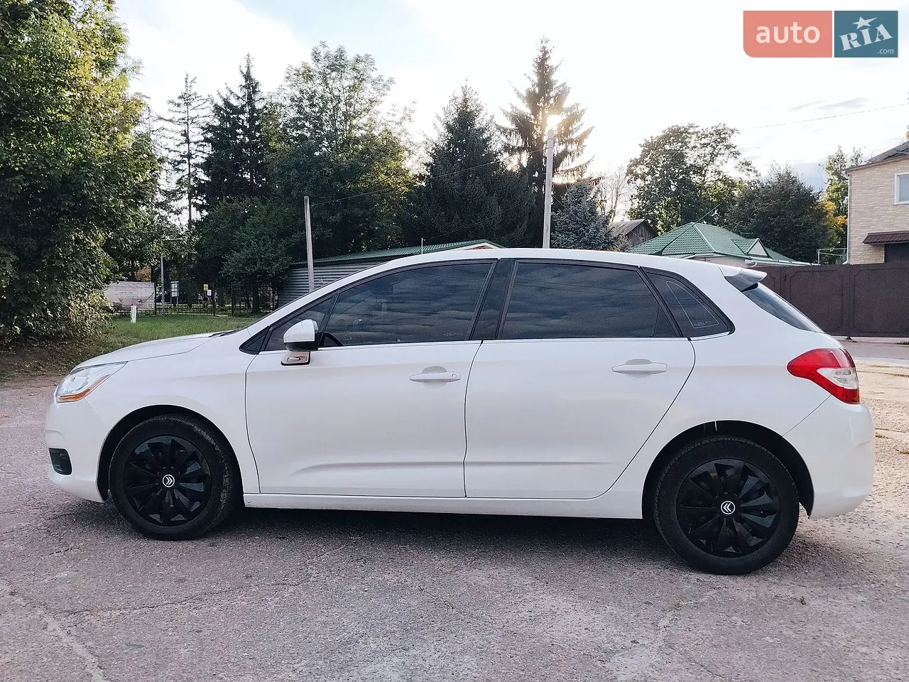 Citroen C4 2013 photo 4