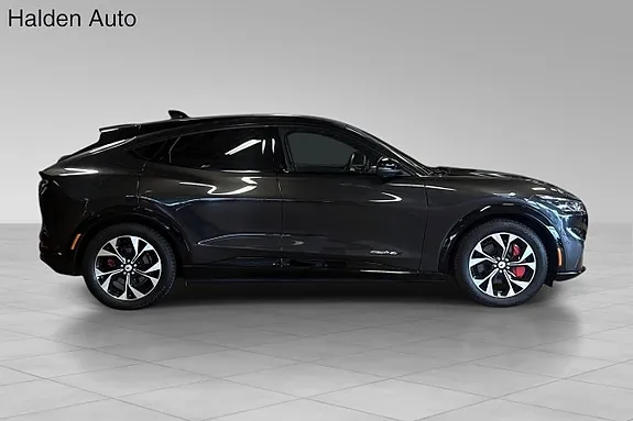 Ford Mustang Mach-E 2022 photo 4