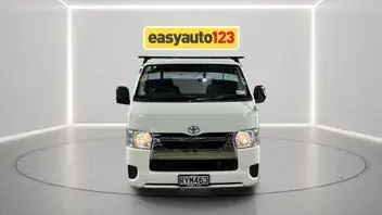 Toyota Hiace 2021 photo 3