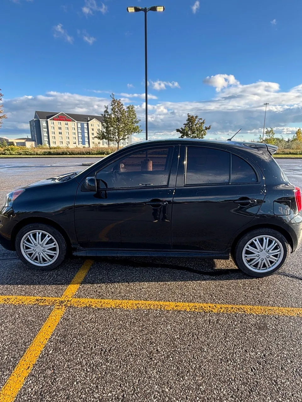 Nissan Micra 2017 photo 2