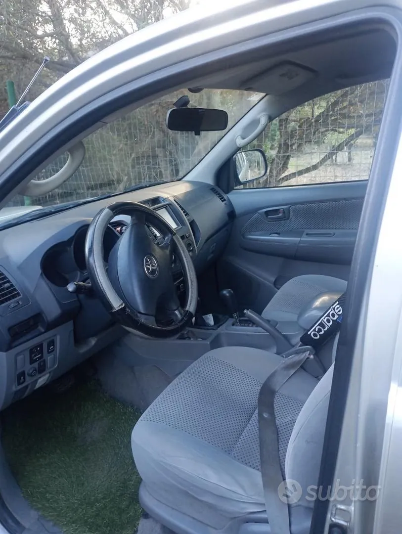 Toyota Hilux 2007 photo 5