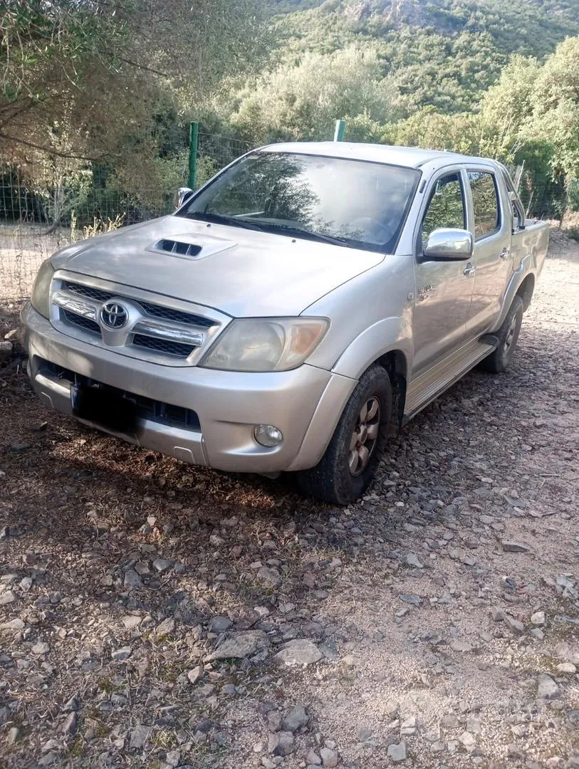 Toyota Hilux 2007 photo 2