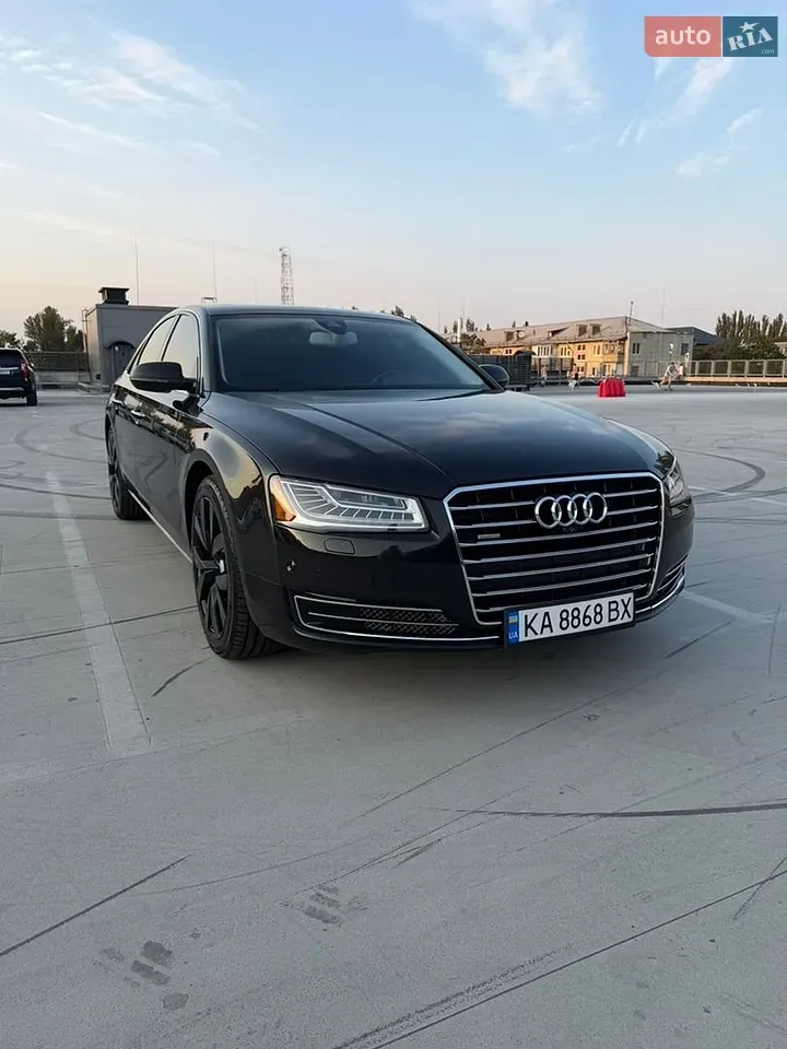 Audi A8 2015 photo 2