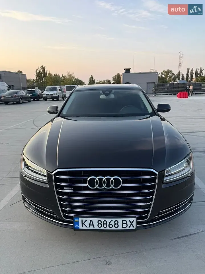 Audi A8 2015 photo 4