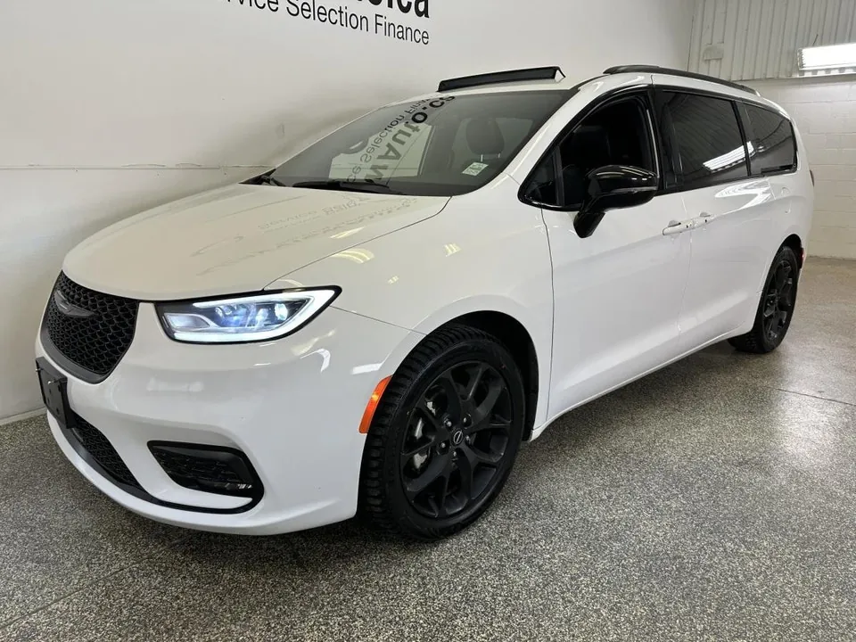 Chrysler Pacifica 2025 photo 3