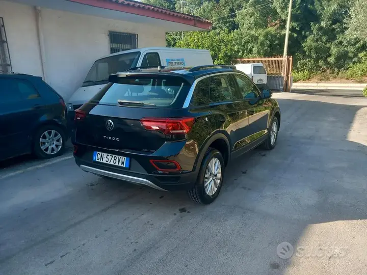Volkswagen T-Roc 2023 photo 5