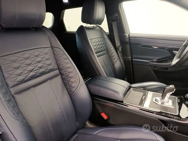 Land Rover Evoque 2020 photo 3