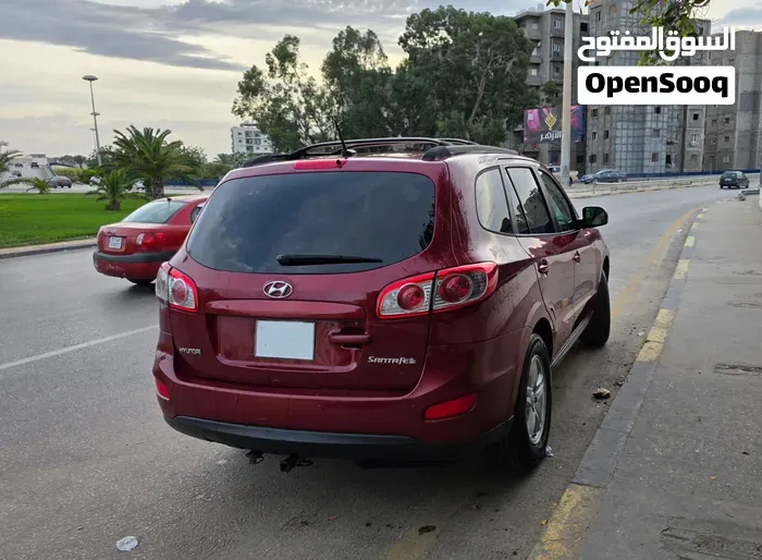 Hyundai Santa Fe 2011 photo 4
