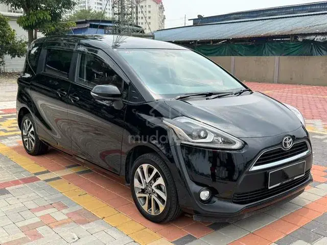 Toyota Sienta
