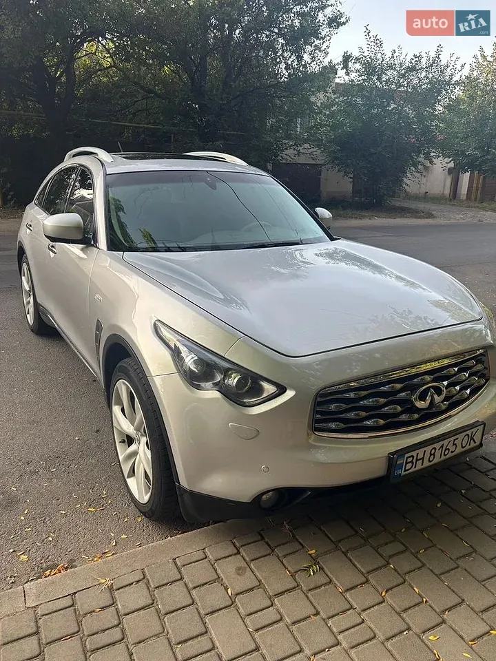 Infiniti Fx 37 2010 photo 2