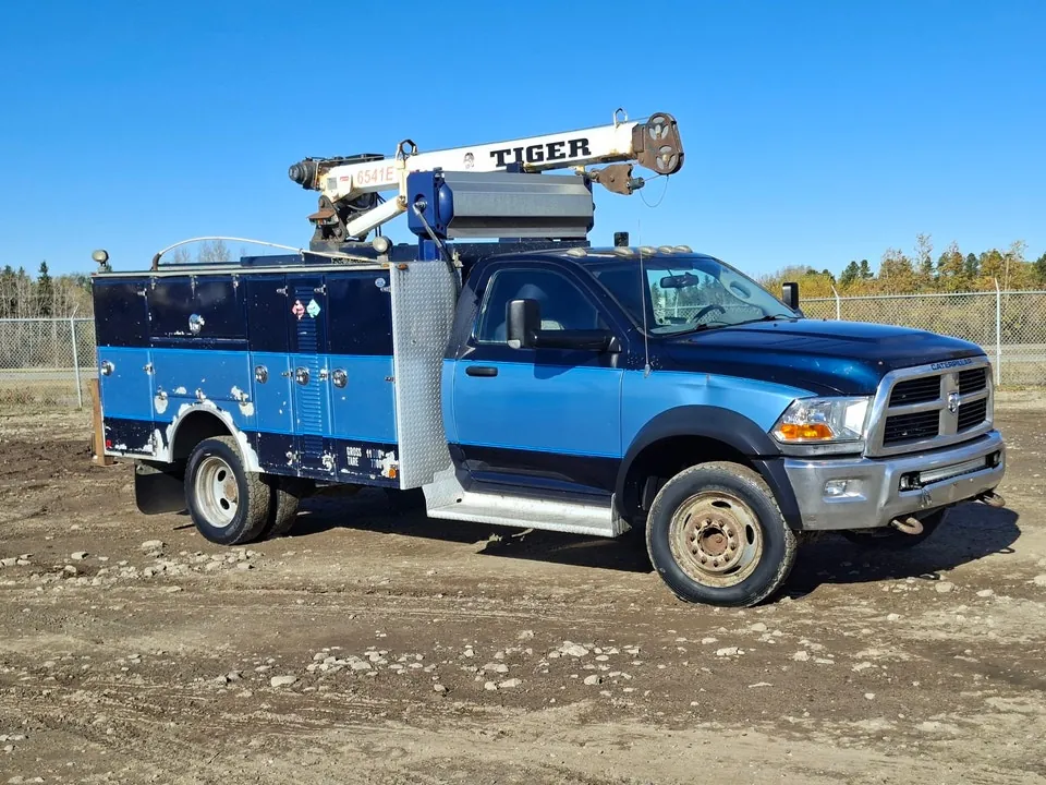 Dodge Ram 5500 2011 photo 2
