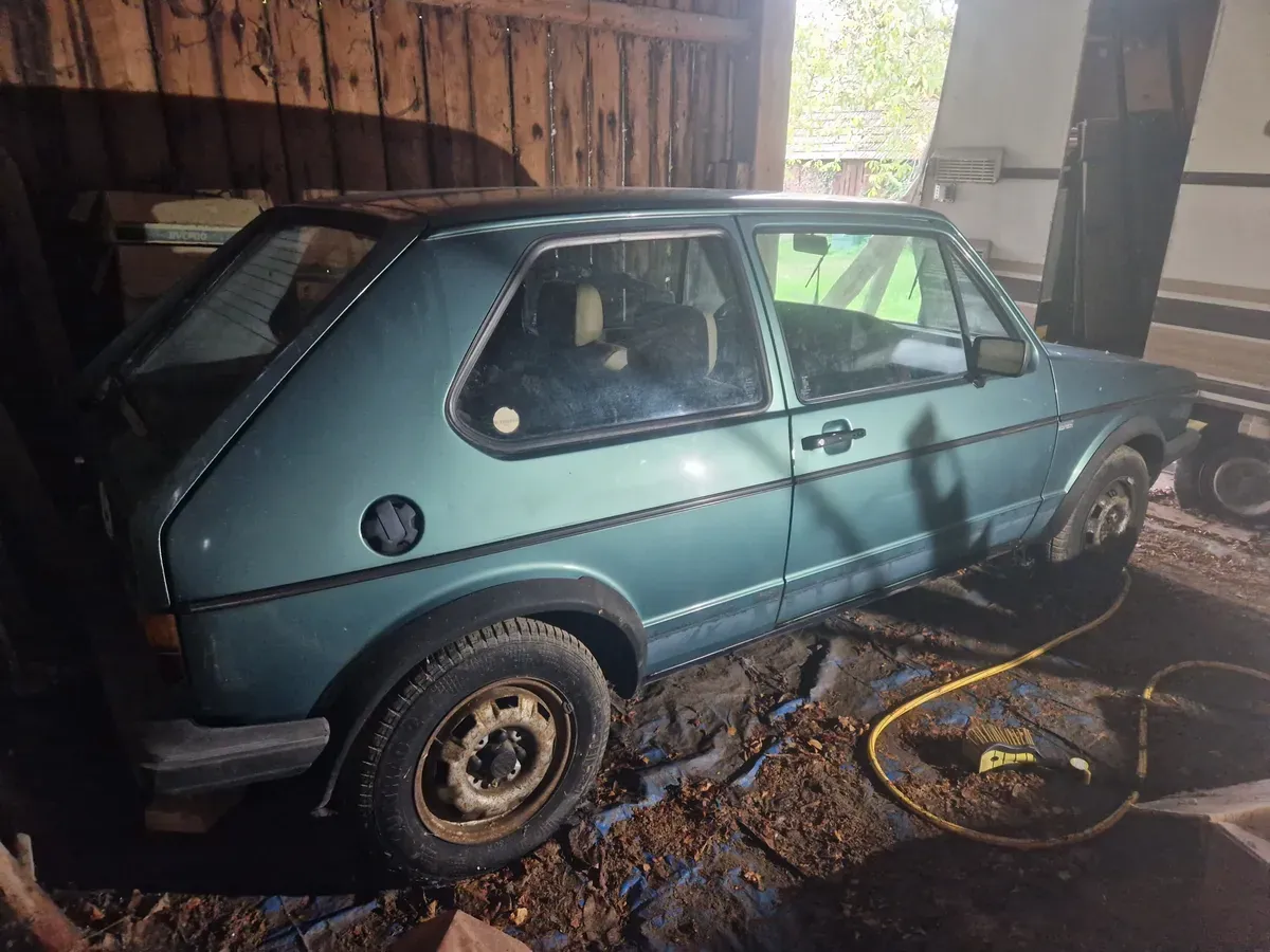 Volkswagen Golf 1983 photo 2