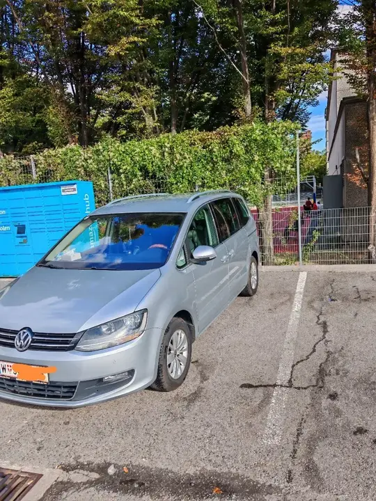 Volkswagen Sharan 2012 photo 3