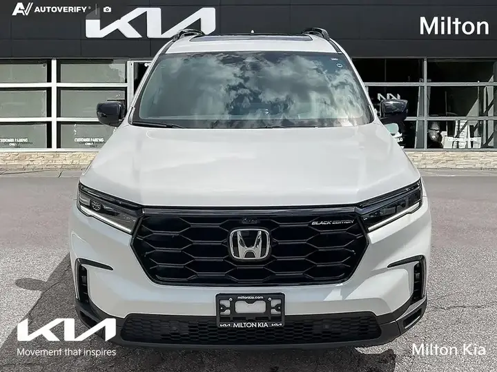 Honda Pilot 2023 photo 2