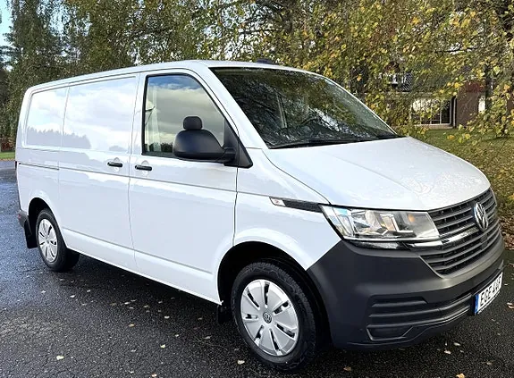 Volkswagen Transporter 2022 photo 2